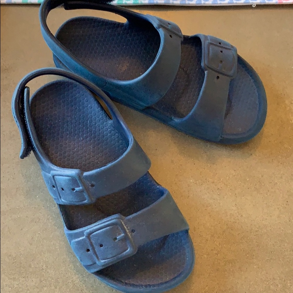 Summer navy water sandals size 8 - Picture 4 of 4